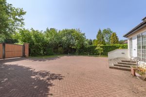 Photo 24- click for photo gallery